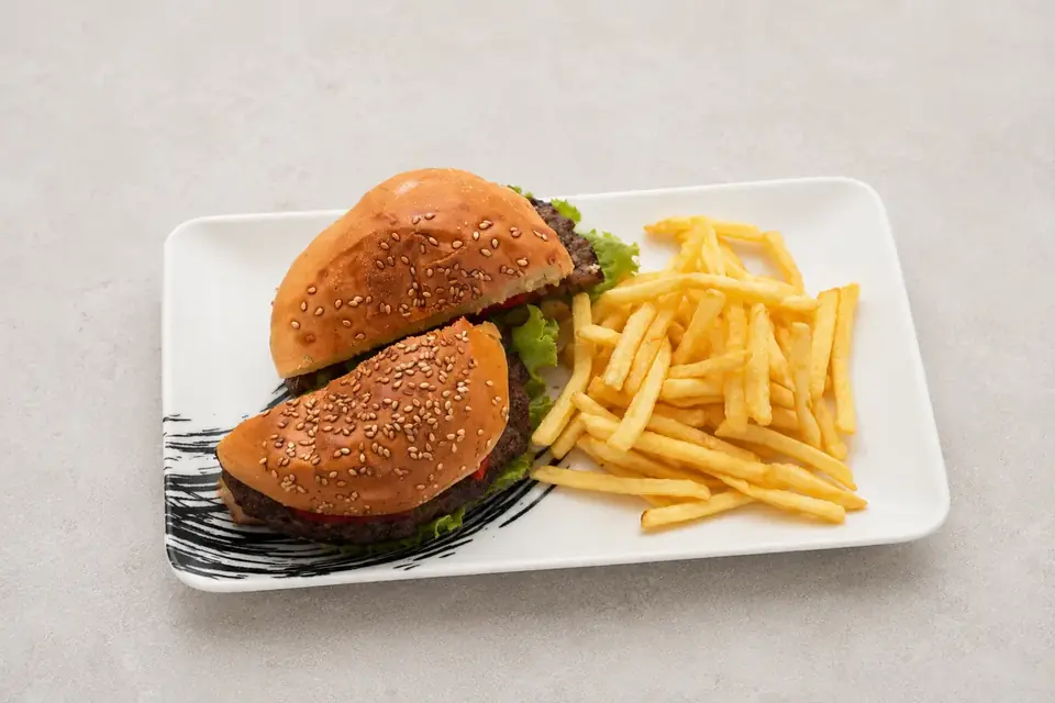 Roomers Burger